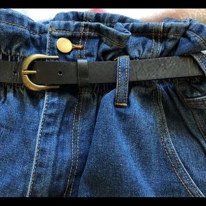 Vintage looking mom jeans